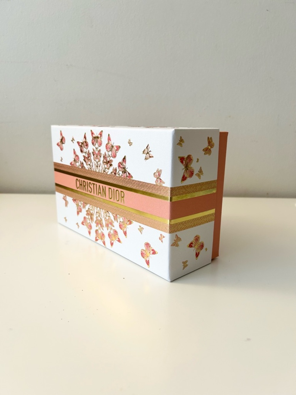 🌸DIOR Gift Box Limited Edition with tissue paper & card - Picture 3 of 10